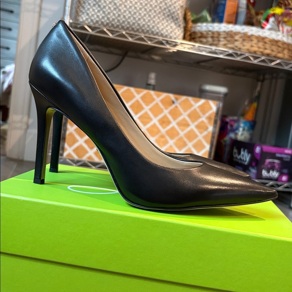 NIB Sam Edelman Hazel Black Leather Heels - Picture 10 of 12